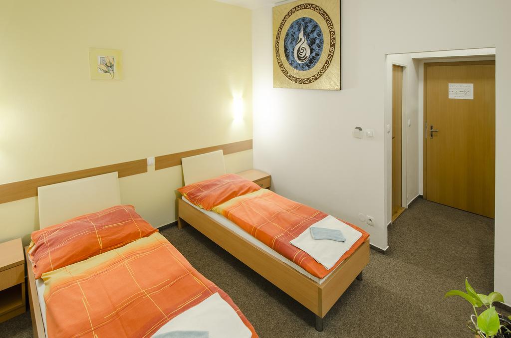Hotel Imos Prag Exterior foto