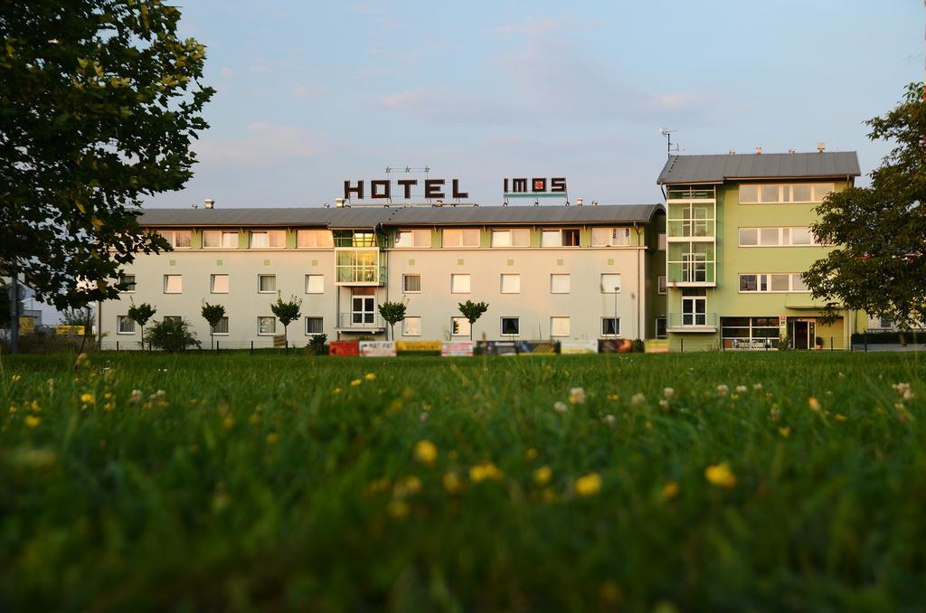 Hotel Imos Prag Exterior foto